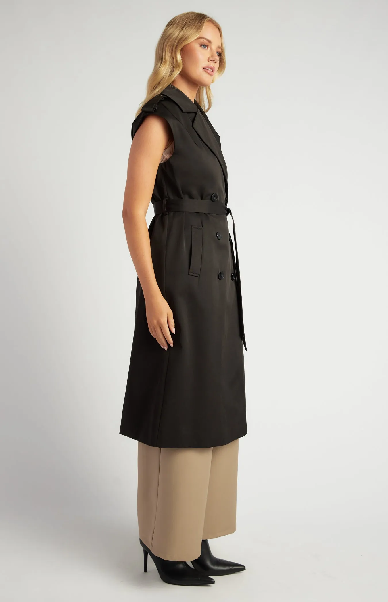 Evelyn Sleeveless Trench Coat - Black