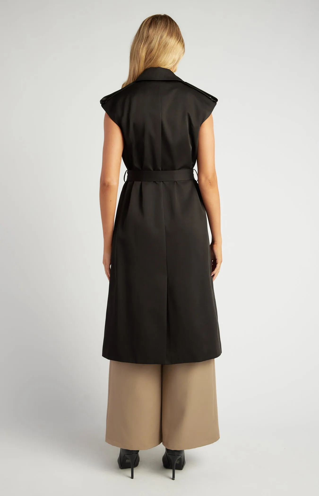 Evelyn Sleeveless Trench Coat - Black