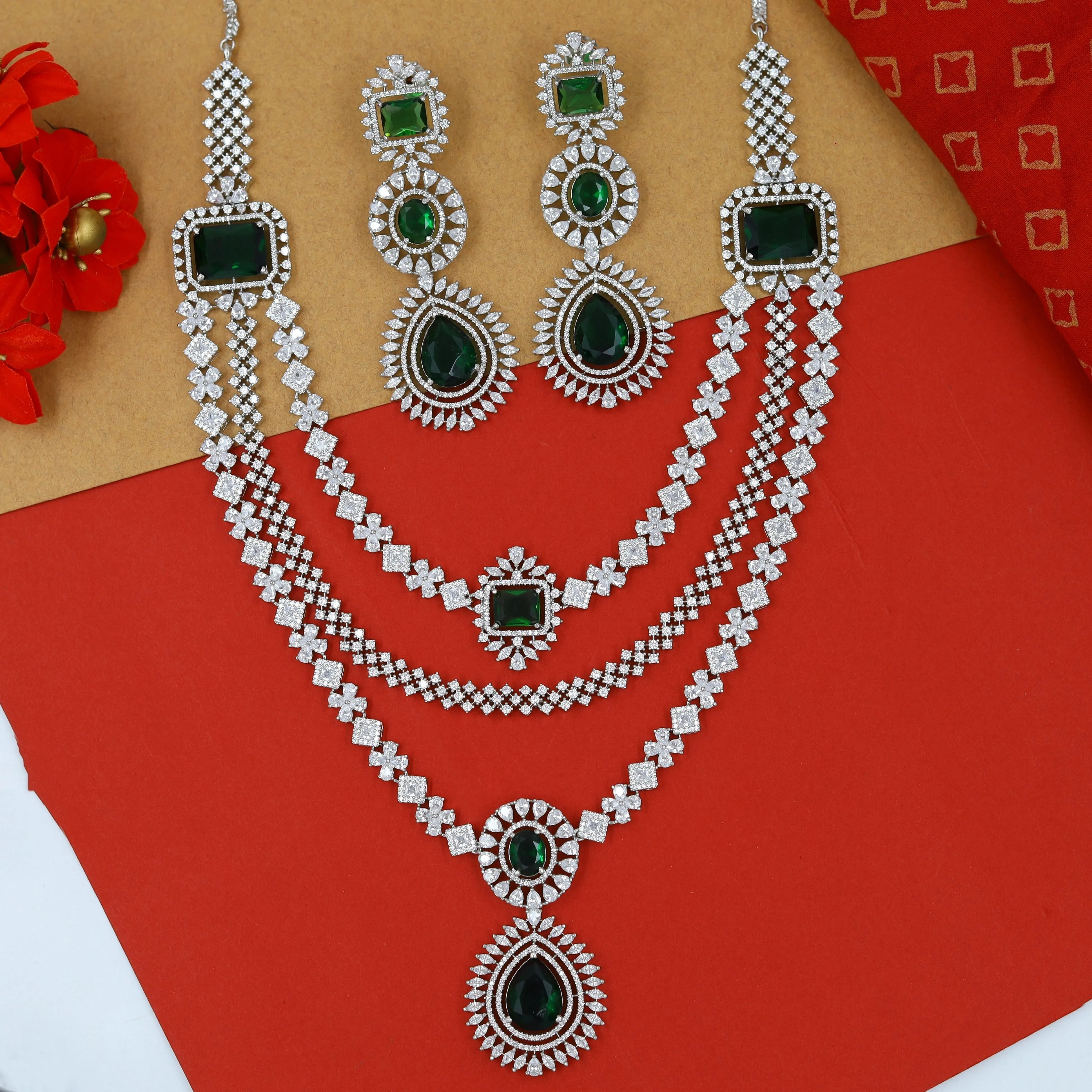 Round Neck Zircon/AD Necklace Set 12546-28